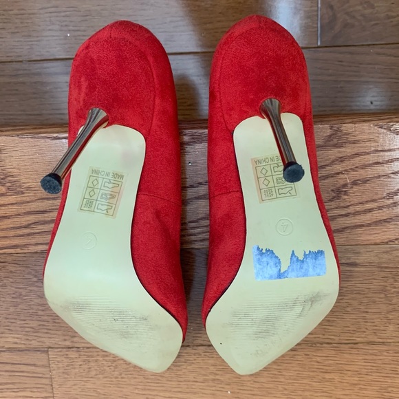 Shoes - Picture 5 of 6